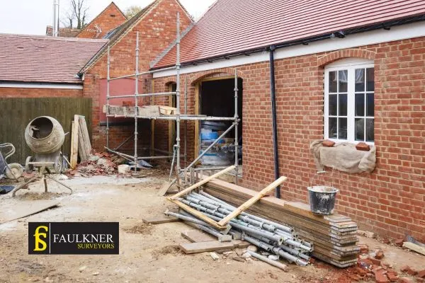 What is the minimum distance between 2 houses? 2 Distance Between Two Houses : Party Wall Surveyors South-Benfleet