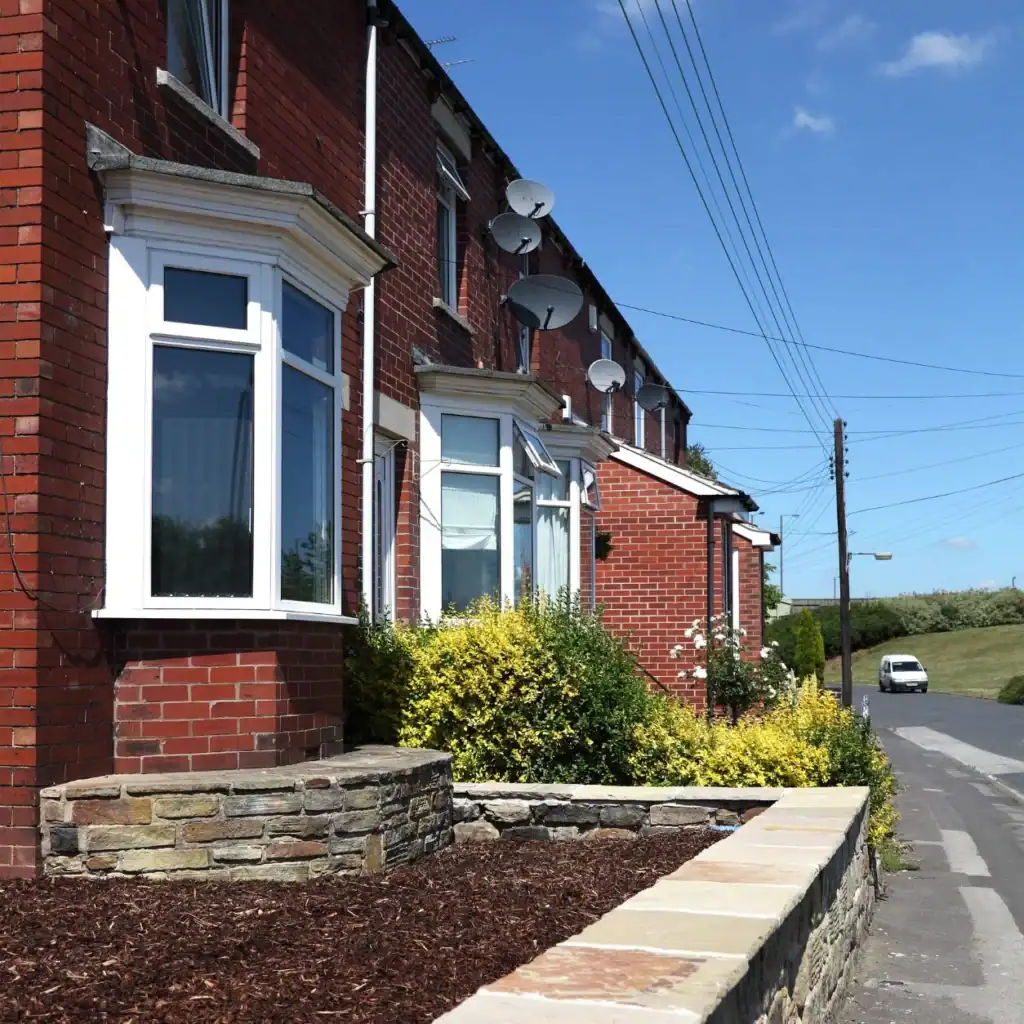 Can a Neighbour Remove Survey Stakes? 3 Min Critical Guide to Avoid Legal Issues 2 Faulkner Party Wall Surveyors South-Benfleet : Can My Neighbour Remove Survey Skates